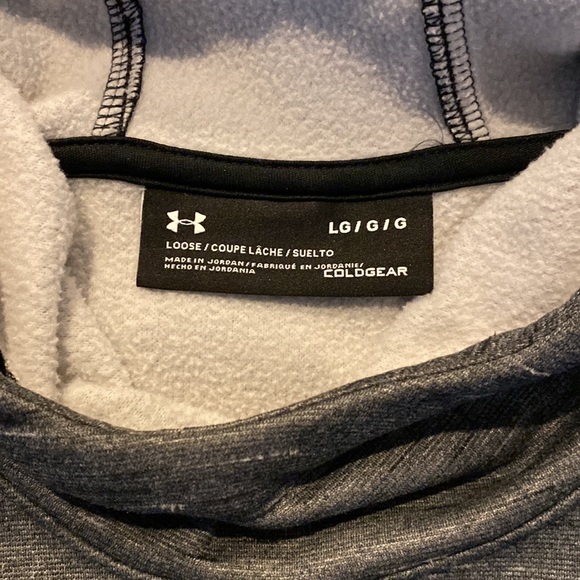 Under Armour coldgear womens loose Size large pull over hoodie grey and shiny - Picture 3 of 3